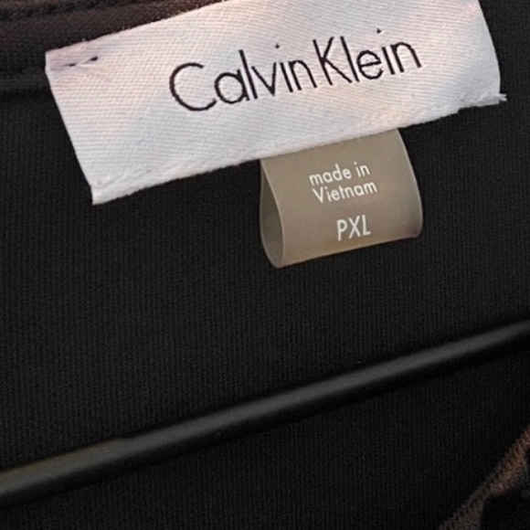 Brand New! Calvin Klein Black Animal Print Skirt Set Sizes 14P skirt and PXL top - Picture 3 of 6